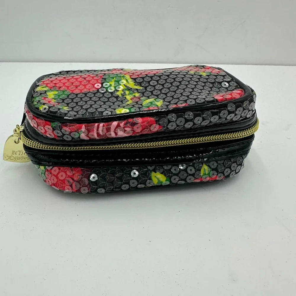 Betsey Johnson Womens Y2K Dark Floral Sequin Mini Cosmetic Bag Heart Zipper Pull